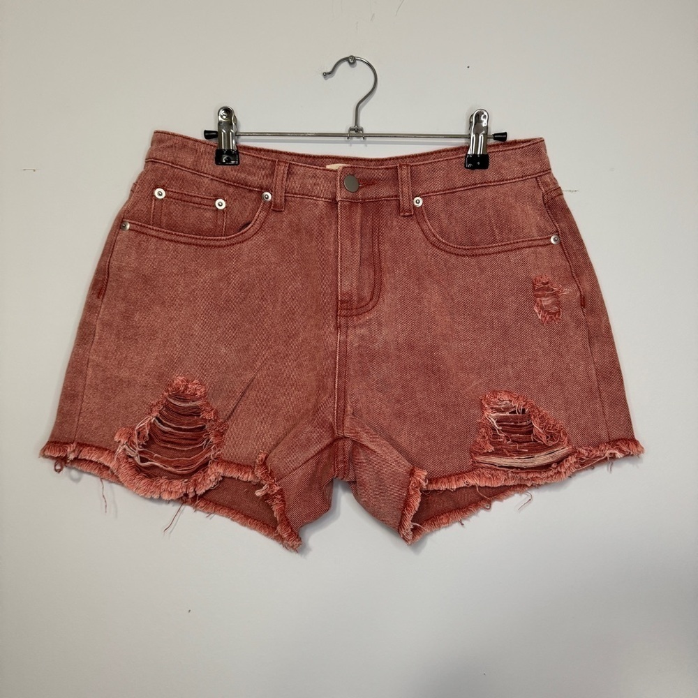 POL High Rise Distressed Denim Shorts Rust Red Size Large NWOT